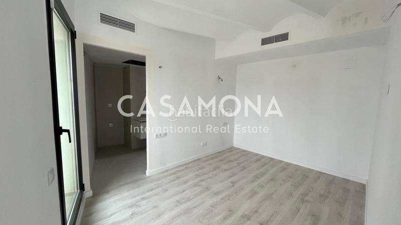 Foto d54f0f6c-2af7-4746-921f-3c5c37dbe9f7. Dachwohnung mit heizung in Navas Barcelona