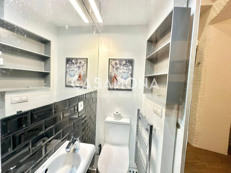 Foto b6813e38-038c-444c-ba73-567c4f59658f. Alquiler dúplex en St. Pere - Sta. Caterina - El Born Barcelona