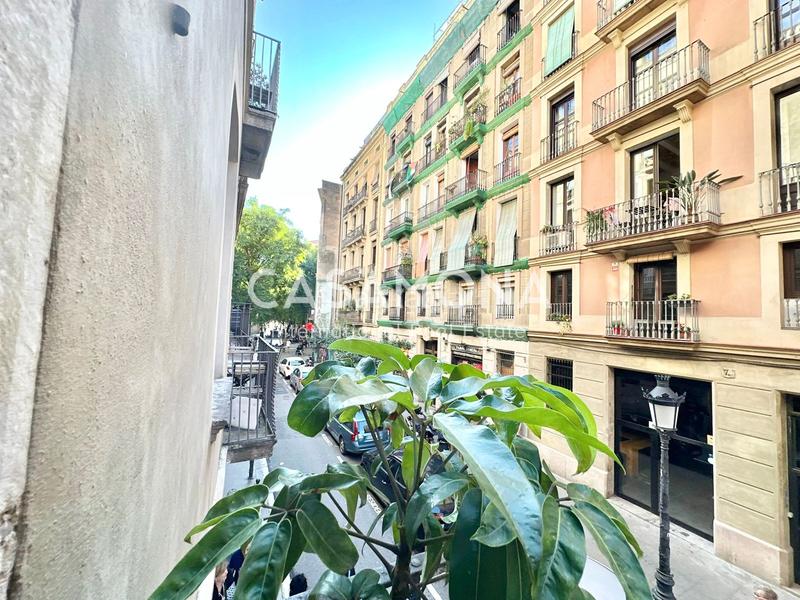 Foto cce3fc11-2e8c-4bd2-bafc-5704e78ad378. Miete zweistöckige wohnung in St. Pere - Sta. Caterina - El Born Barcelona