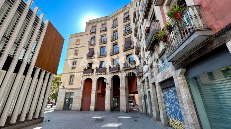 Foto d653bc95-be3c-4ad7-bb46-46a811b46a1c. Miete appartement in St. Pere - Sta. Caterina - El Born Barcelona