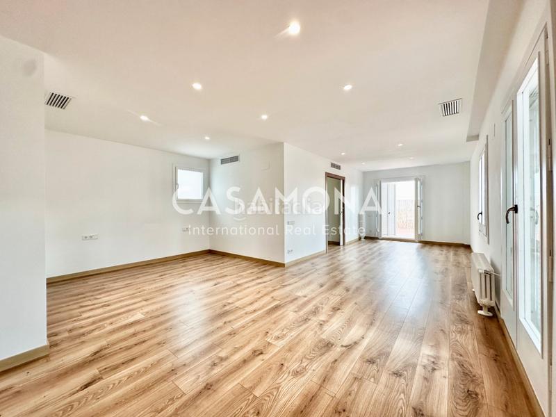 Foto e96adf77-c5a0-4100-bf4c-1d68e7f69286. Lloguer apartament amb calefacció aparcament a Barri de les Corts Barcelona