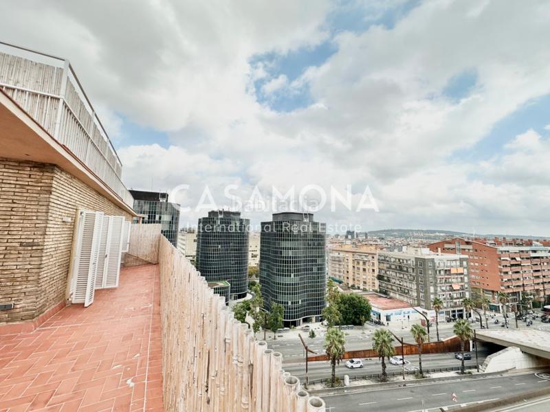 Foto f9891712-013e-45c9-87d7-6d697383e16d. Lloguer apartament amb calefacció aparcament a Barri de les Corts Barcelona