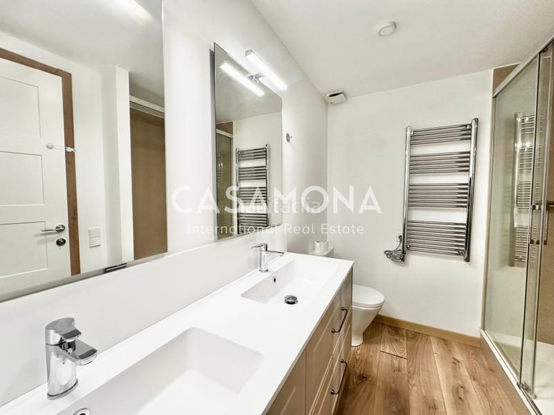 Foto 1c47b6d6-c999-4223-a452-231463a880e8. Rent apartment with heating parking in Barri de les Corts Barcelona