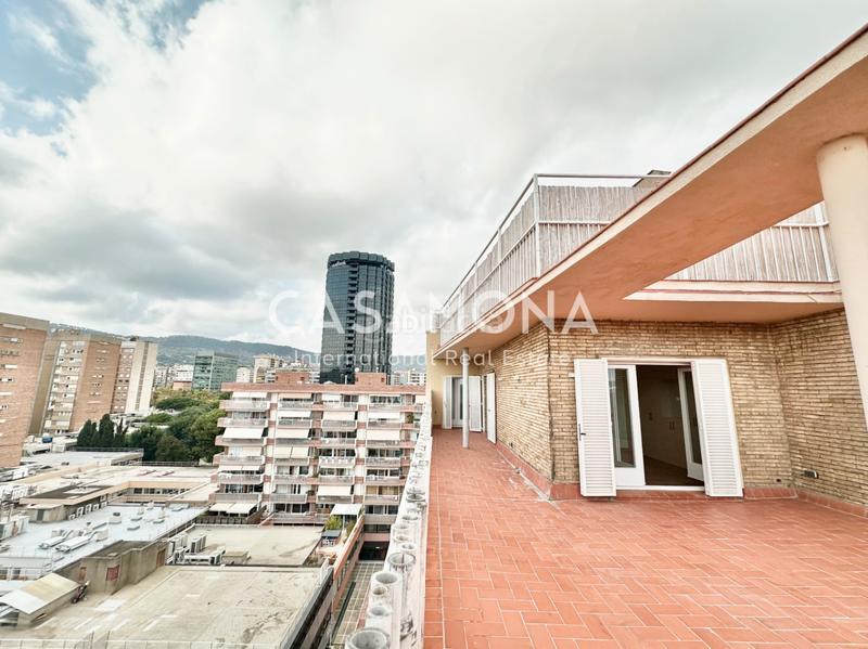Foto ef99b43e-3845-4981-9a3a-fa229064fc14. Rent apartment with heating parking in Barri de les Corts Barcelona