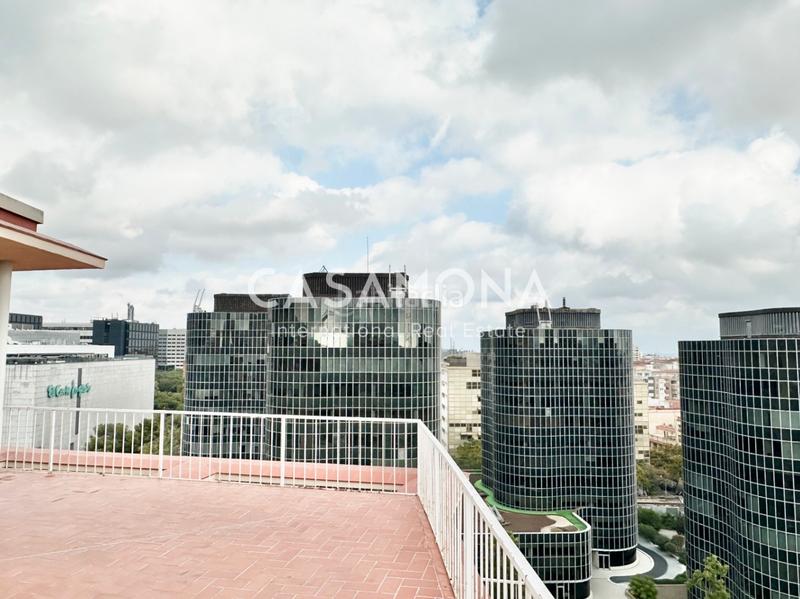 Foto a9f3d09f-44f9-4d7d-9754-e31c899a2742. Location appartement avec chauffage parking dans Barri de les Corts Barcelona