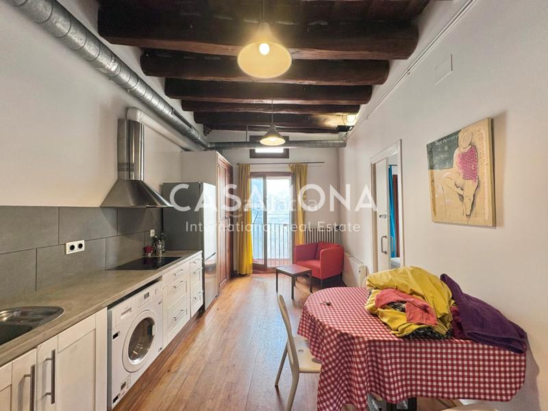 Foto 4b8f4e92-cbe8-461c-bdca-b48df68a4ab0. Lloguer apartament amb calefacció a Raval Barcelona