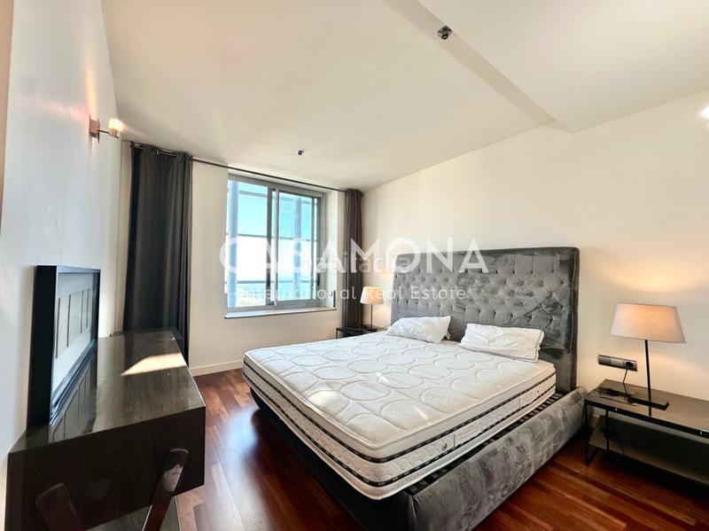 Foto a2dfa98d-e531-4c5a-bafe-a082ad437a00. Lloguer àtic amb calefacció aparcament a Diagonal Mar i el Front Marítim del Poblenou Barcelona