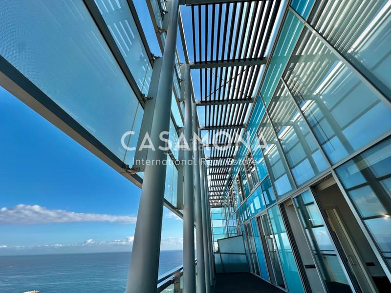 Foto ddd3472f-e94d-47ad-8bf6-67e7b32e407f. Lloguer àtic amb calefacció aparcament a Diagonal Mar i el Front Marítim del Poblenou Barcelona