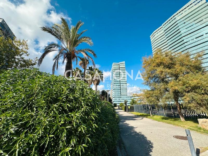 Foto 5f07e9cc-7bcd-4772-b4fe-1ce00df93ba6. Miete dachwohnung mit heizung parking in Diagonal Mar i el Front Marítim del Poblenou Barcelona