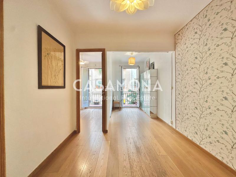 Foto fbfe313e-2b08-4363-9c13-52d46e1714a3. Apartament a El Poble Sec - Parc de Montjuïc Barcelona