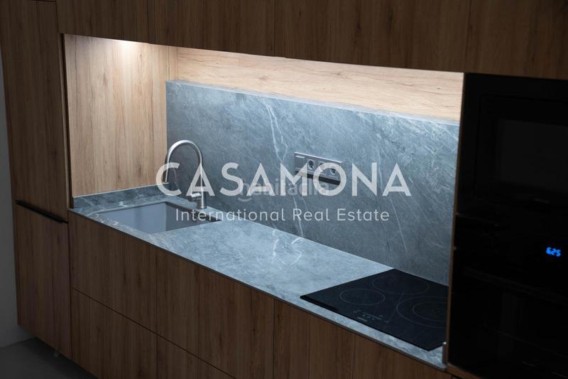 Foto e7fc2c26-c093-4db6-b966-a4d53c7f8fe2. Affitto duplex con riscaldamento parcheggio in El Poble Sec - Parc de Montjuïc Barcelona