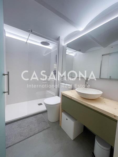 Foto eadbd6b0-9d4b-41e9-b10a-96bedb173d4c. Affitto duplex con riscaldamento parcheggio in El Poble Sec - Parc de Montjuïc Barcelona