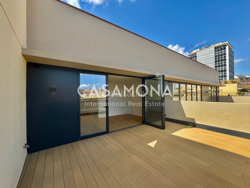 Foto 895dc759-f4bf-48d5-ae10-4e7ba2fd2a75. Àtic amb calefacció piscina a Dreta de l´Eixample Barcelona
