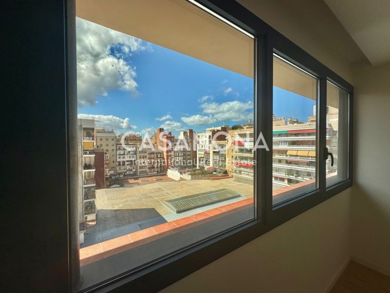 Foto aafee2a2-df29-4e1d-b89b-f28a2023e6d6. Àtic amb calefacció piscina a Dreta de l´Eixample Barcelona
