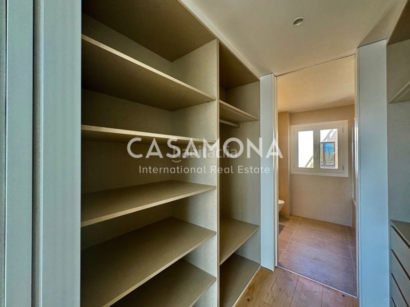 Foto c6fa1451-bed0-4ce5-9011-394c7b43ddaa. Àtic amb calefacció piscina a Dreta de l´Eixample Barcelona