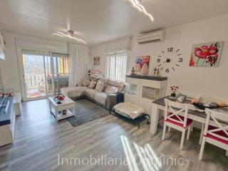 Chalet en Carrer pins 68. Casa completamente reformada.