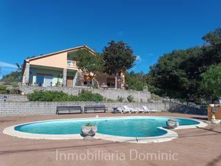 Chalet en Carrer selva 19. Magnifica casa a cuatro vientos en dos plantas con piscina de 10