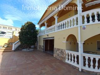 Chalet en Llebre 3. Fantstica propiedad con dos viviendas independientes.