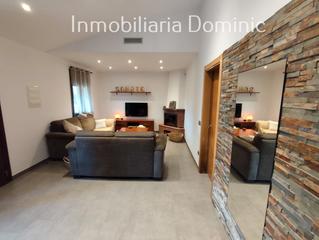 Chalet  Carrer maresme. Fantástica casa completamente reformada en una planta.