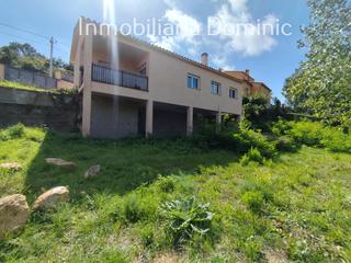 Chalet en Carrer mestral 29. Bonita casa en dos plantas. con una superficie total construida
