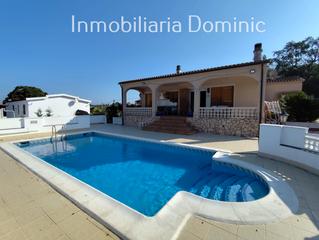 Chalet  Carrer de sant esteve. Magnifica casa  de 4 habitaciones y dos baños en una planta con