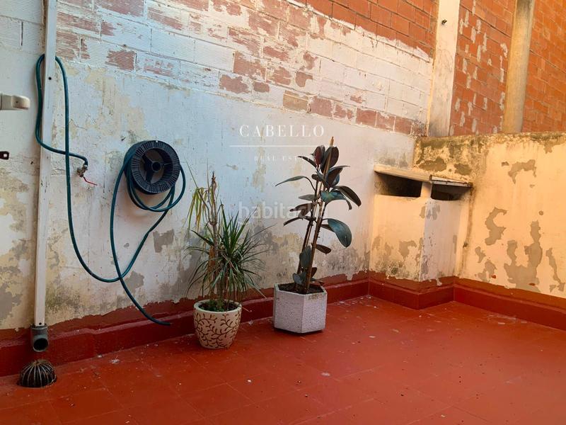 Foto 83085b56-5b50-4617-b0e0-e46272a69364. Haus mit heizung parking in Llefià Badalona