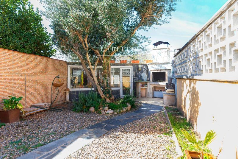 Foto 205d671f-830d-47e2-a8c4-5ca979b084ca. Casa adossada amb calefacció aparcament a San Pere Terrassa