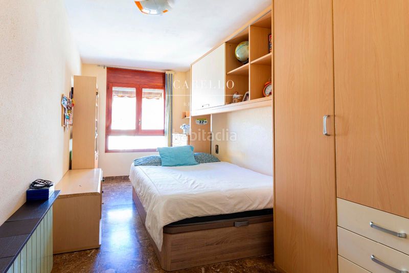 Foto 54a4daaa-0387-4686-be8c-15dbbaa75846. Casa adossada amb calefacció aparcament a San Pere Terrassa