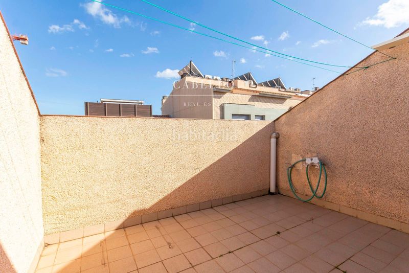 Foto 5751aaff-9265-4259-be61-8d3209765a6d. Casa adossada amb calefacció aparcament a San Pere Terrassa