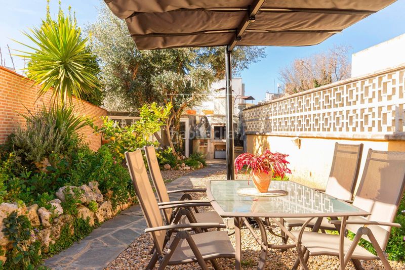 Foto bead910c-417d-4a76-b387-af3468cb5d3a. Casa adossada amb calefacció aparcament a San Pere Terrassa
