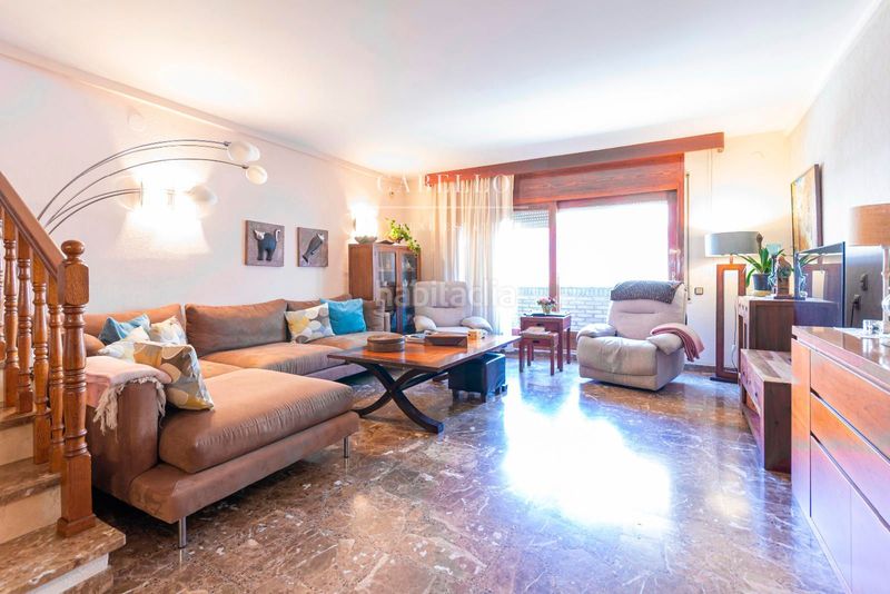 Foto cc739507-1335-407e-9d31-e9aa3db9c92c. Casa adossada amb calefacció aparcament a San Pere Terrassa