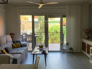 Casa  Carrer del besos. Casa adosada en venta