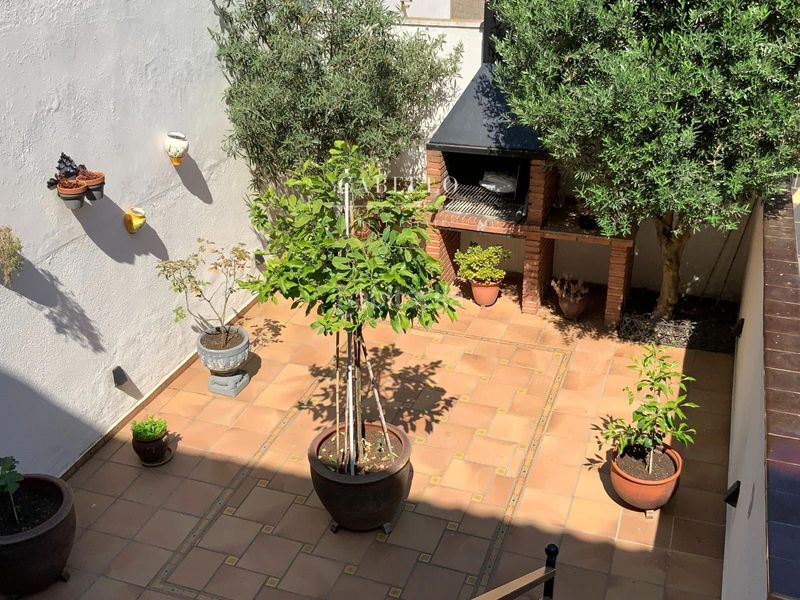 Foto efa2f527-96cb-4e51-879e-e10673ce14f7. Casa amb calefacció aparcament a Les Arenes - La Grípia - Can Montllor Terrassa