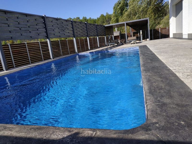 Foto 8deb9c93-d5a0-40f7-927e-6eb2543567c2. Chalet with parking pool in Sant Esteve Sesrovires