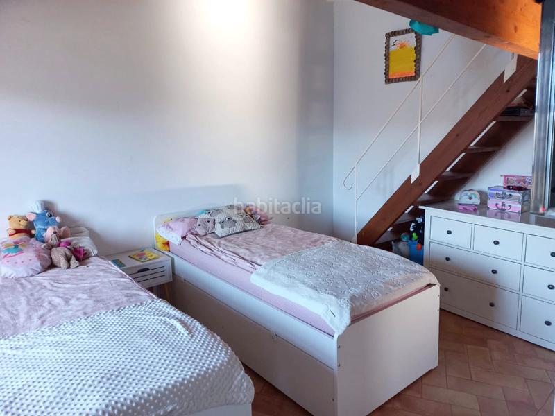 Foto 4c83090b-0f7a-450b-a0fb-b7157cf1cfb4. Piso en carrer cami del mas 23 gran piso dividido en 2 zonas completas de 2hab cada una en Sant Mori