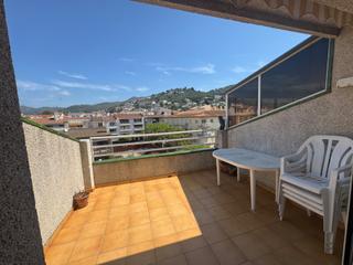 Àtic a Carrer del cap norfeu 59. Gran triplex a 300m de la playa