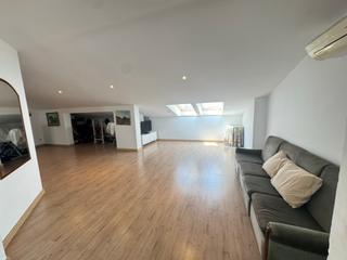 Attique à Carrer del cap norfeu 59. Gran triplex a 300m de la playa