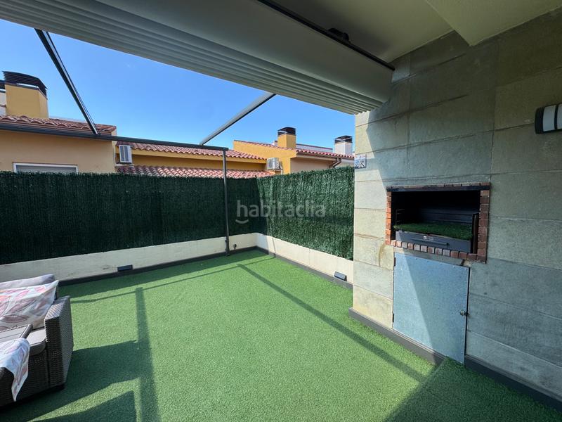 Foto 127ad2c1-4ce7-454f-ace6-67b9a3b24765. Casa  con gran terraza y garaje en Palau-saverdera