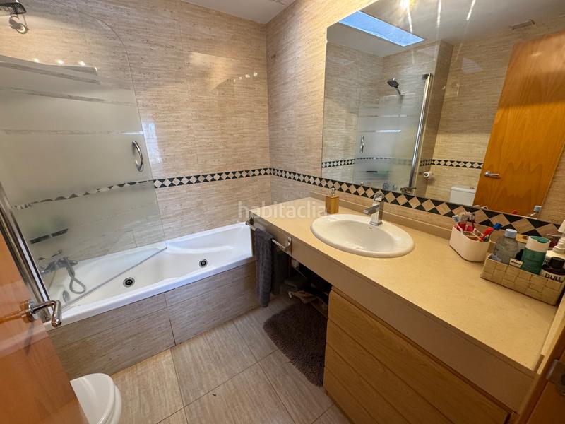 Foto 1e80616b-4985-4baa-a326-927d105d993f. Casa  con gran terraza y garaje en Palau-saverdera