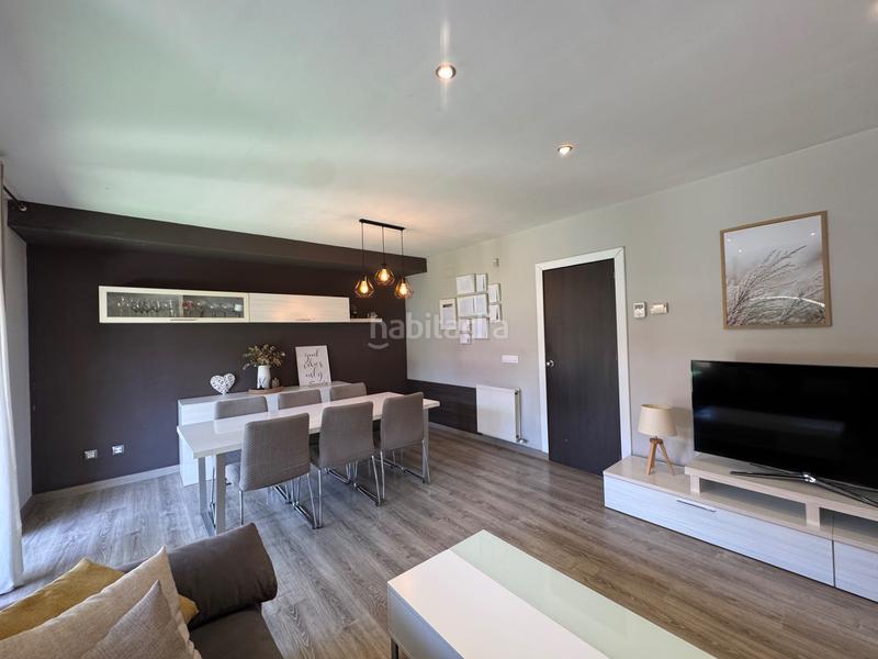 Foto 5a1b6797-5888-42ec-8ab6-597d42403760. Casa  con gran terraza y garaje en Palau-saverdera