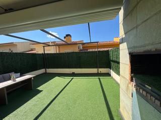 Casa  Avinguda mas bohera. Casa con gran terraza y garaje en palau-saverdera