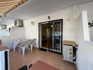 Rez-de-chaussée à Carrer de la punta del nord 5. Bajo con terraza a 200m de la playa