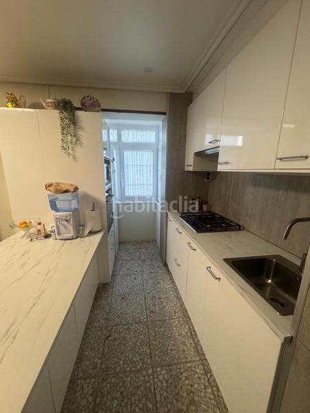 Foto bd090872-6cec-40c4-9142-9dc4bd5d8c3a. Flat in rúa san andrés de teixidó 11 in Cedeira