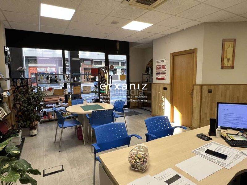 Foto fdba67f2-d72d-4737-b2e2-2d76f9489d80. Local comercial a Lasarte - Oria
