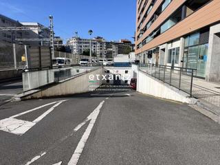 Lloguer Aparcament cotxe  María dolores agirre kalea. Garaje en alquiler junto a duque de mandas.