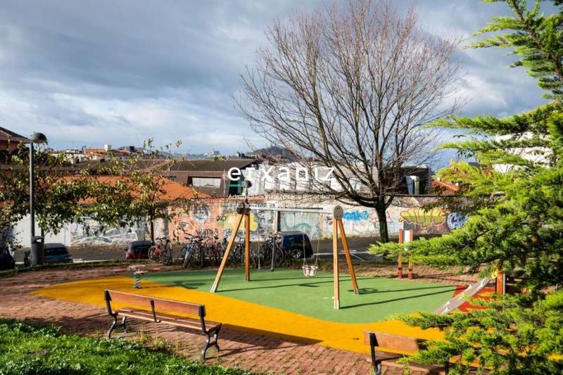 Foto 408719cb-8c0f-40d4-be0c-fd4b6bb5bbc6. Appartement avec chauffage dans Ategorrieta-Ulía Donostia - San Sebastián