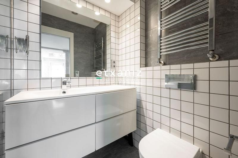 Foto 44db4b47-e9fc-4586-9e30-fbf759797681. Appartement avec chauffage dans Ategorrieta-Ulía Donostia - San Sebastián