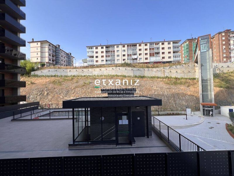 Foto 4c9b1559-4ead-4fbd-9834-16b5e080fbdb. Rent flat with heating parking pool in Andoain