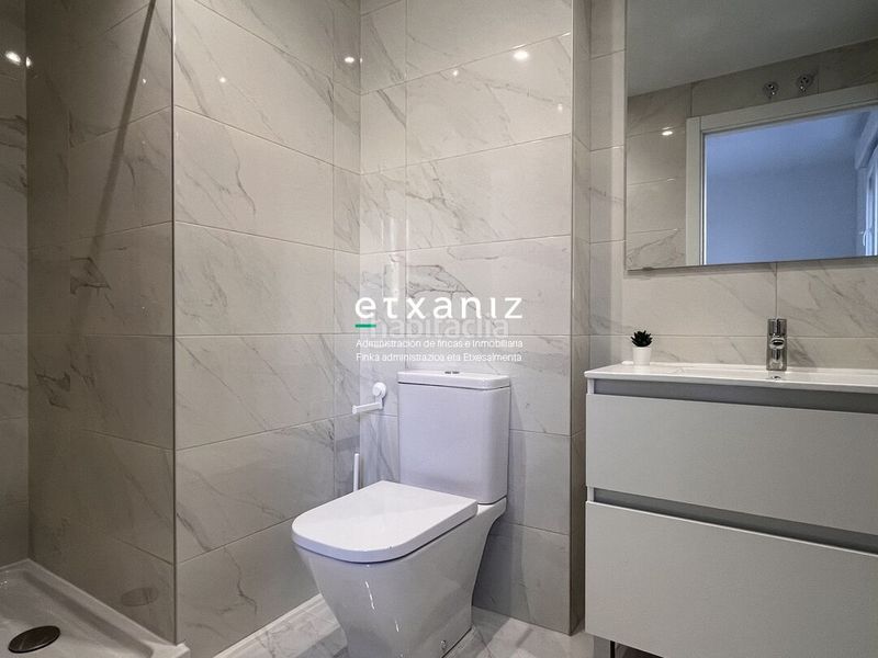 Foto bf2d7151-479c-4285-a312-b0d69d97652c. Rent flat with heating parking pool in Andoain