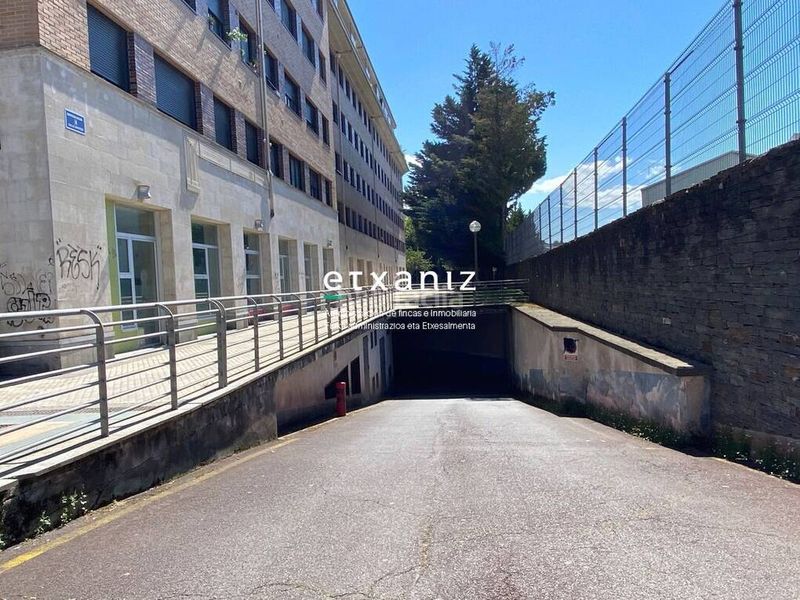 Foto a3e5723f-b464-4e68-8cda-829d17f30c65. Aparcament cotxe a Lasarte - Oria